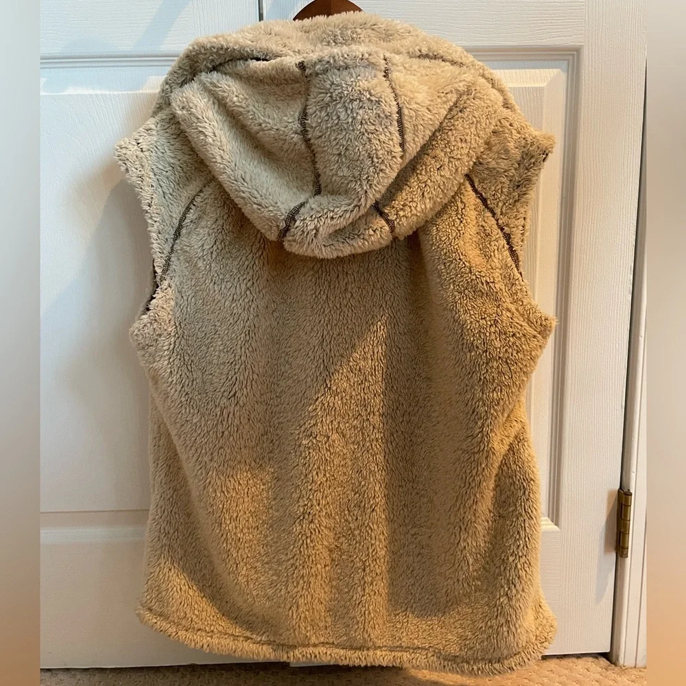 KÜHL Flight Vest Italian Fleece Stowable Hood Full Zip Cream Tan Brown Warm Cozy - Picture 7 of 16
